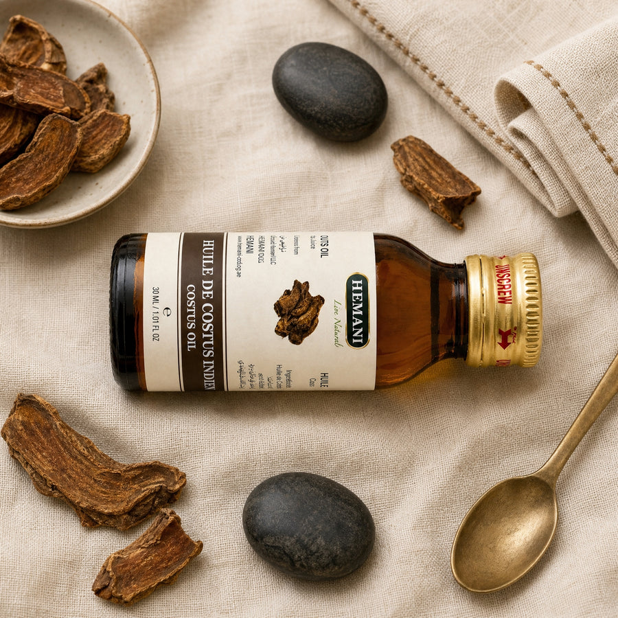 Hemani Huile de Costus Indien 30 mL — Composition flat-lay naturelle