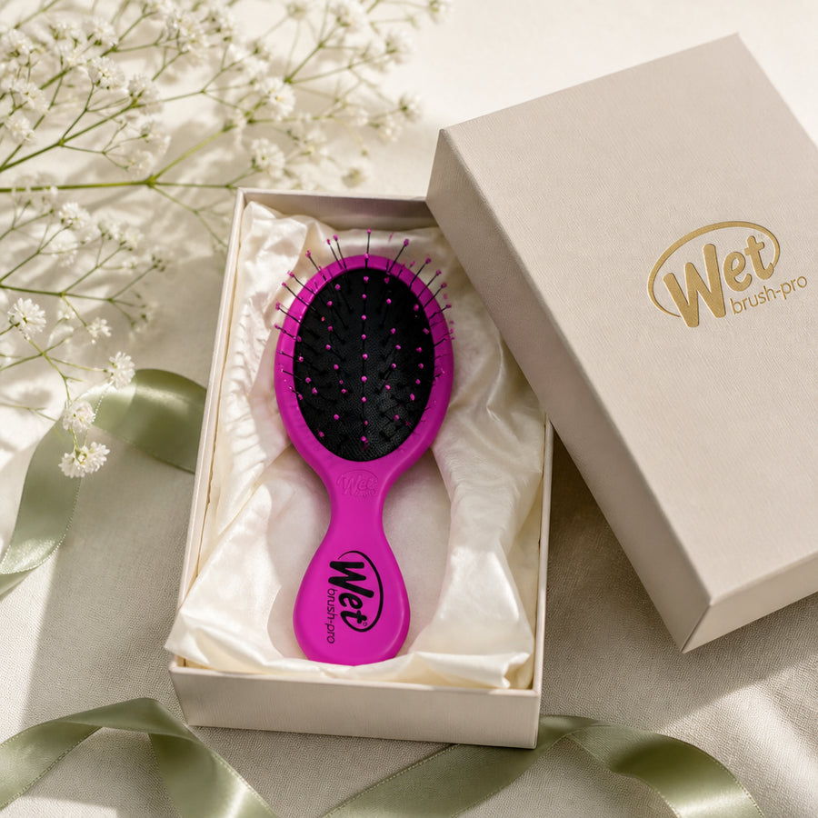 Wet Brush Baby Violet — coffret packaging premium (brosse présentée dans boîte cadeau)