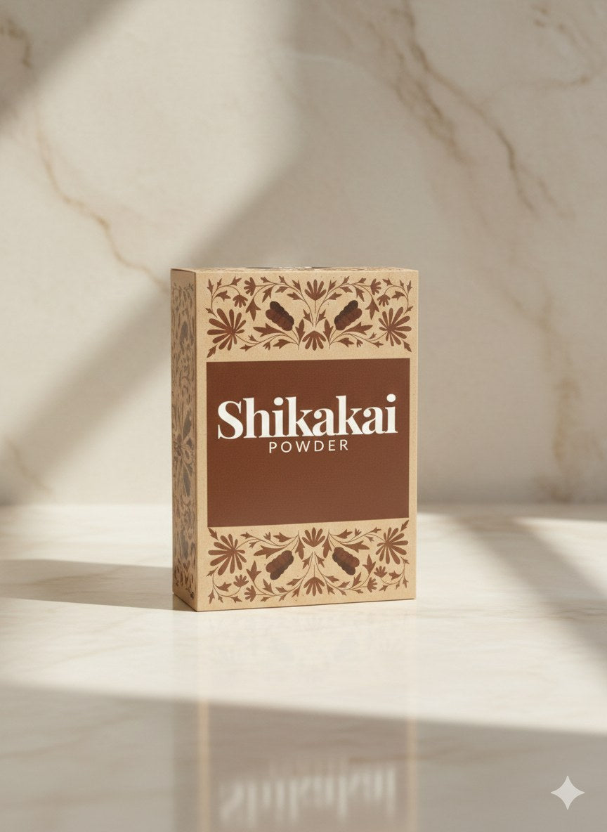 Poudre de Shikakai – soin capillaire ayurvédique – produit naturel présenté par Natureluxy