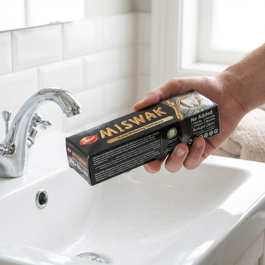 Lot de 2 – Dabur Miswak Dentifrice Blanchissant au Charbon Actif – 120 g + 50 g Offert (x2) – produit naturel présenté par Natureluxy