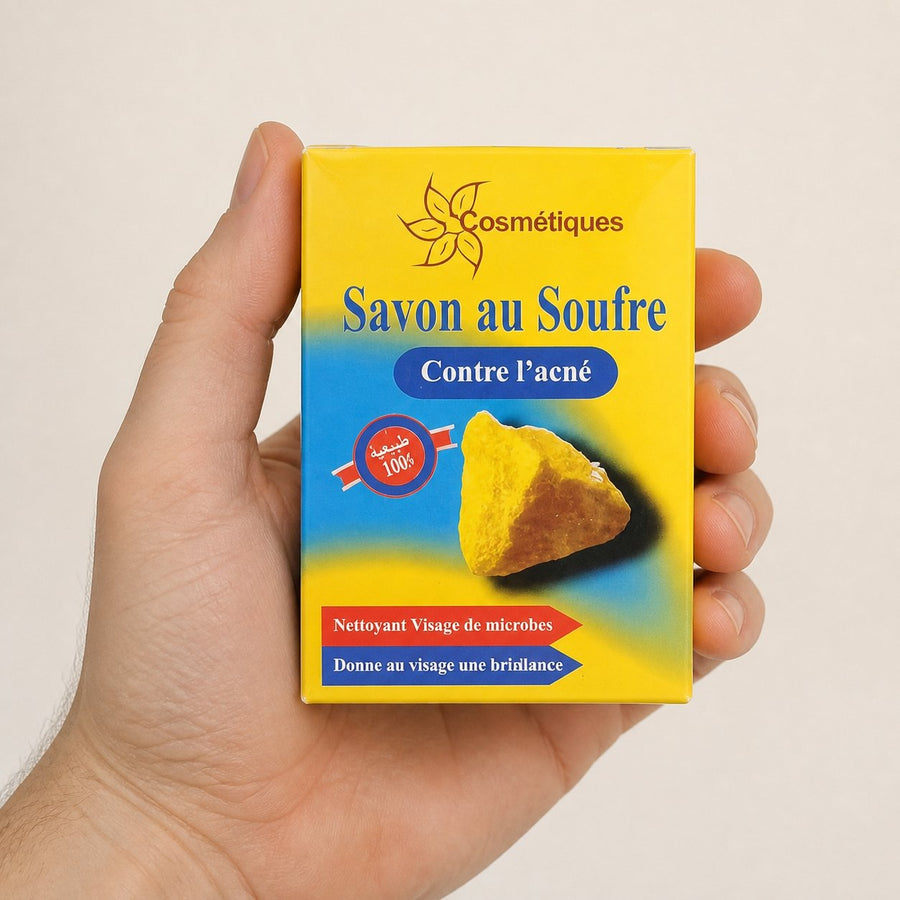 1 Crème à la bave d'escargot + 1 Savon soufre Fabio 80g – taille et contenance réelles du produit en main