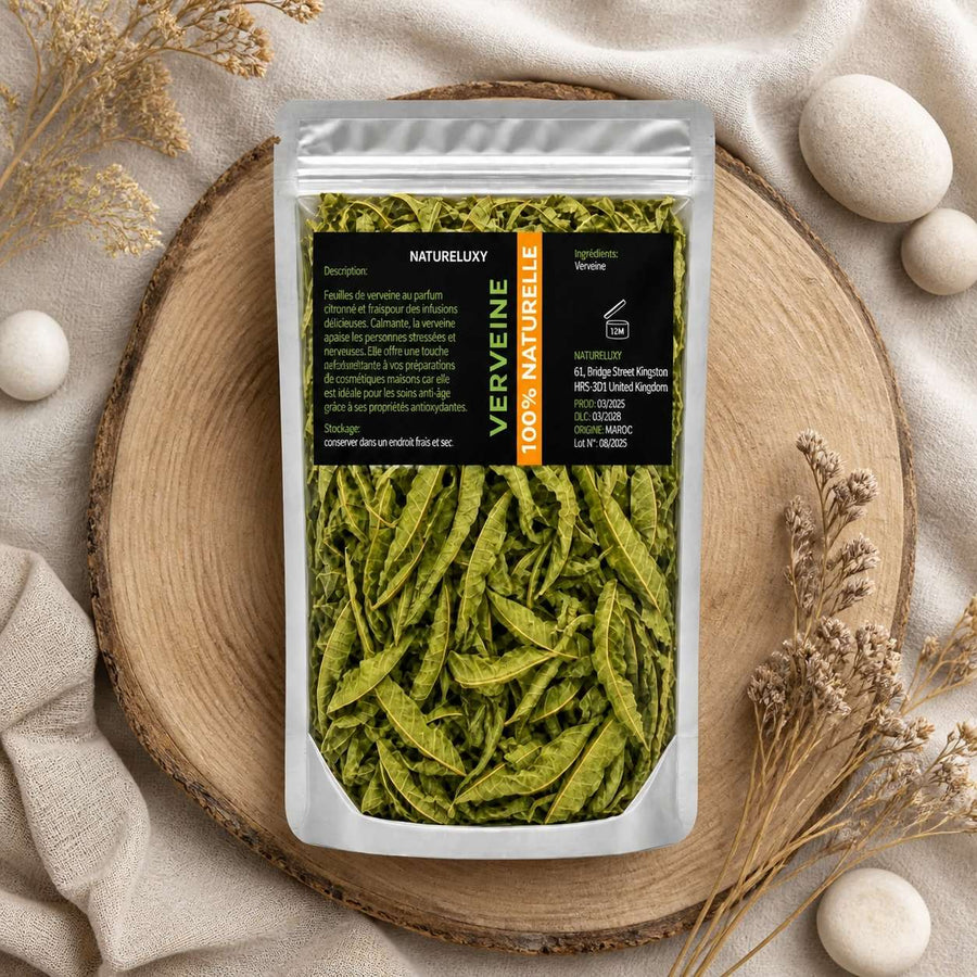Feuilles de Verveine séchées 3X50g naturelles – composition flat lay avec éléments naturels, vue du dessus