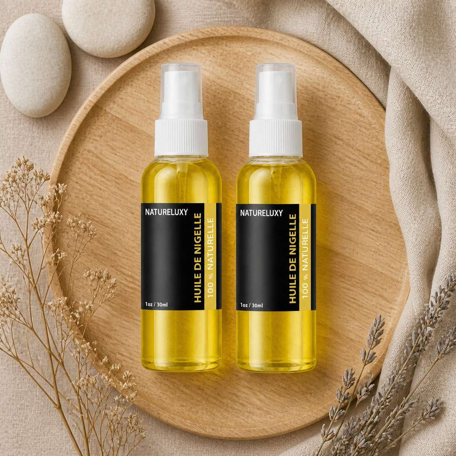2 Flacons Huile de Nigelle 30mL spray 100% naturelle – composition flat lay avec éléments naturels, vue du dessus