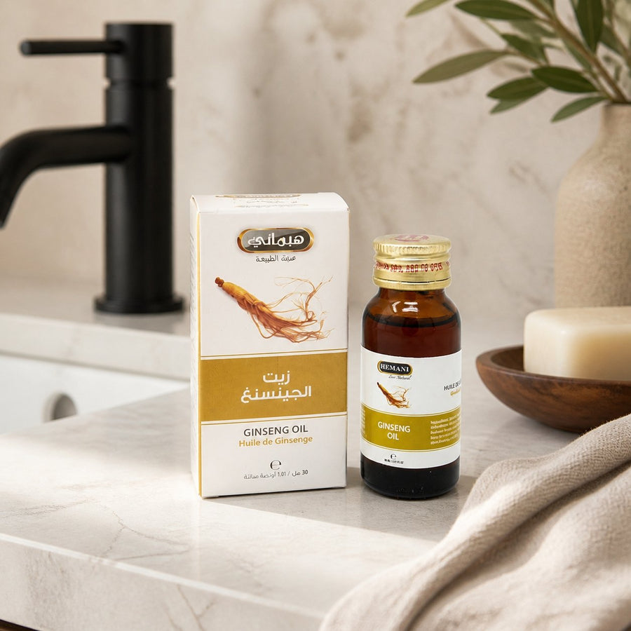 2 Huile de Ginseng 30ml Naturelle Hemani – présentation du produit dans une salle de bain lumineuse et naturelle