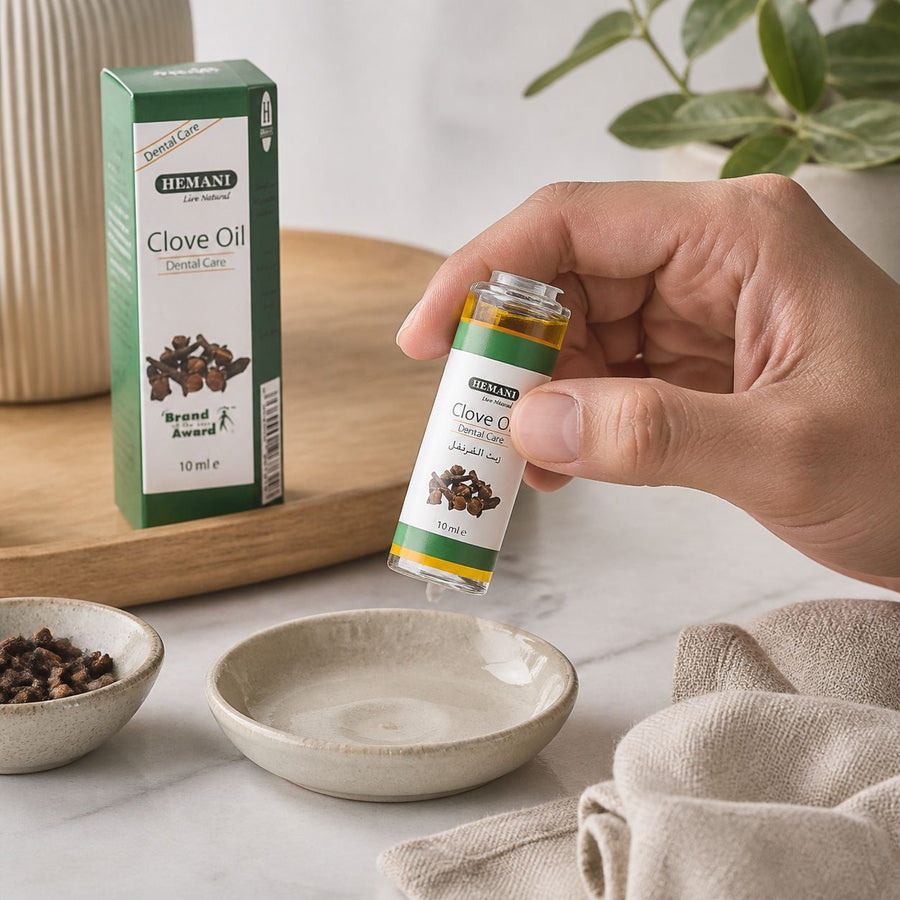 2 Huiles de Girofle 10mL Hemani – application en situation réelle, geste de soin quotidien