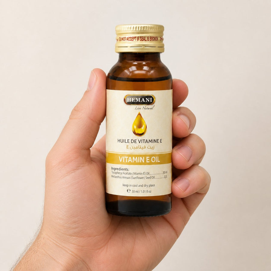 2 Huile de Vitamine E 30mL 100% Naturelle Hemani – taille et contenance réelles du produit en main