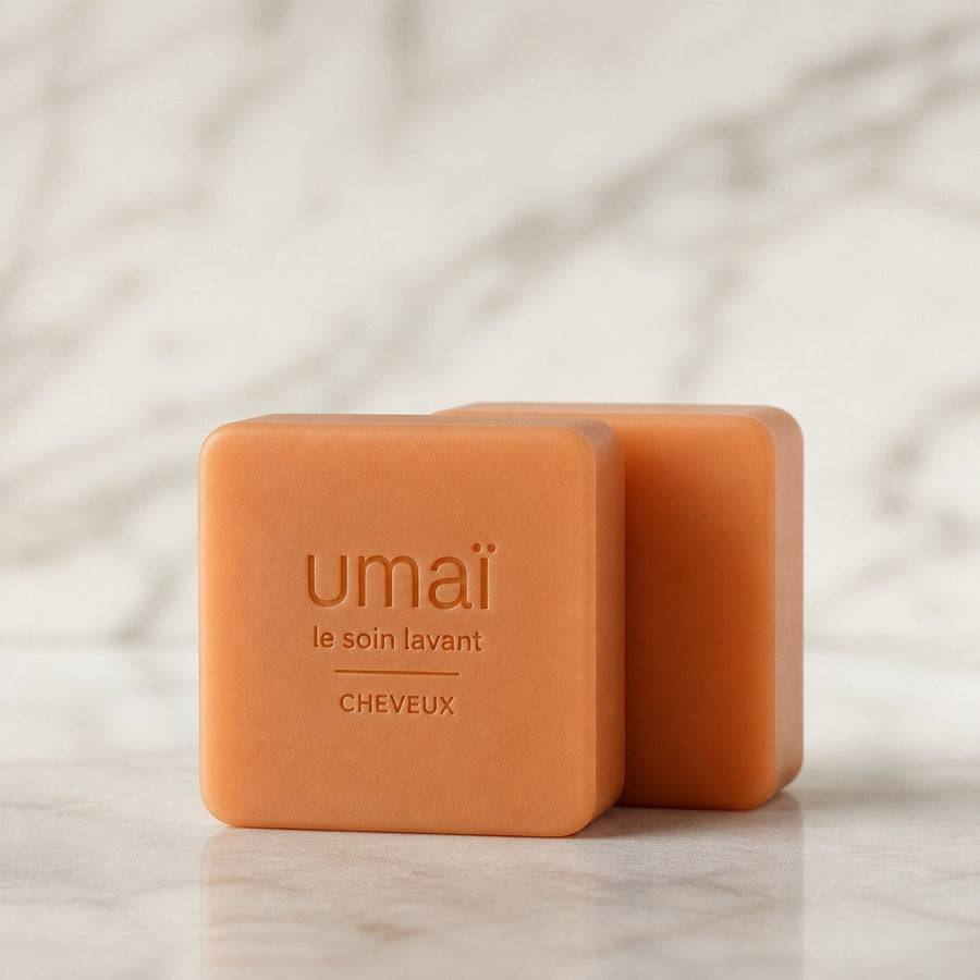 Lot de 3 carrés de musc orange – parfum solide – gros plan sur les détails et la finition du packaging