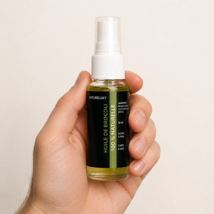 3 Huile de Brocoli 30mL Spray 100% Naturelle – taille et contenance réelles du produit en main
