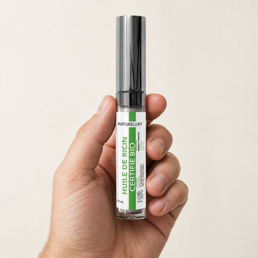 3 Huile de ricin en mascara pour faire pousser les cils 10ml – taille et contenance réelles du produit en main