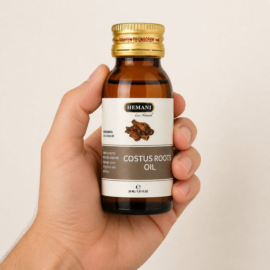 4 Huile de Costus Indien 30mL Hemani 100% naturelle – taille et contenance réelles du produit en main