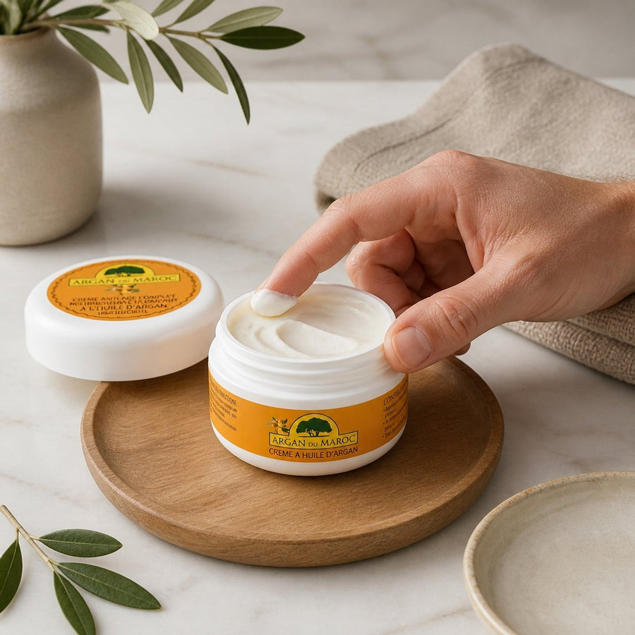Lot de 5 Crèmes Argan du Maroc 100 mL – Visage & Contour des yeux – Jour & Nuit – Soin hydratant – application en situation réelle, geste de soin quotidien