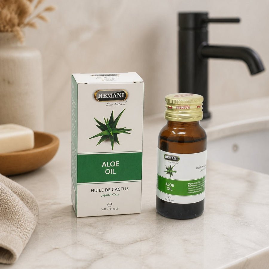 5 Huile de Cactus 30ml 100% Naturelle Hemani – présentation du produit dans une salle de bain lumineuse et naturelle