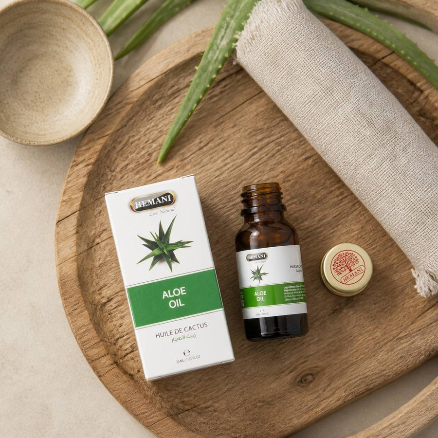 5 Huile de Cactus 30ml 100% Naturelle Hemani – rituel d'utilisation vu du dessus, ambiance naturelle zen