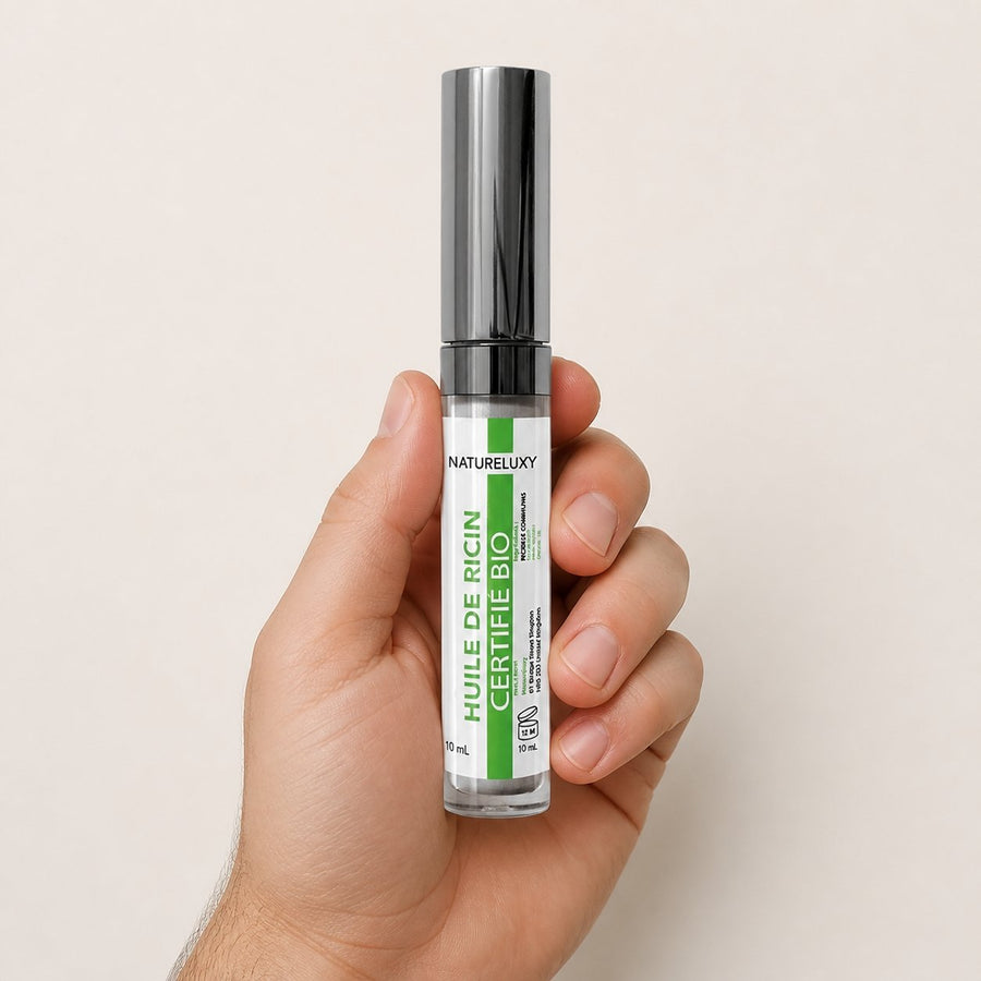 5 Huile de ricin en mascara pour faire pousser les cils - 10 ml – taille et contenance réelles du produit en main