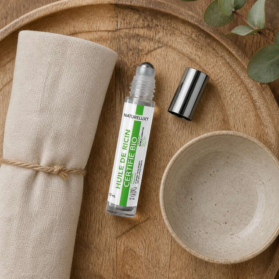 5 Huile de ricin en mascara pour faire pousser les cils - 10 ml – rituel d'utilisation vu du dessus, ambiance naturelle zen
