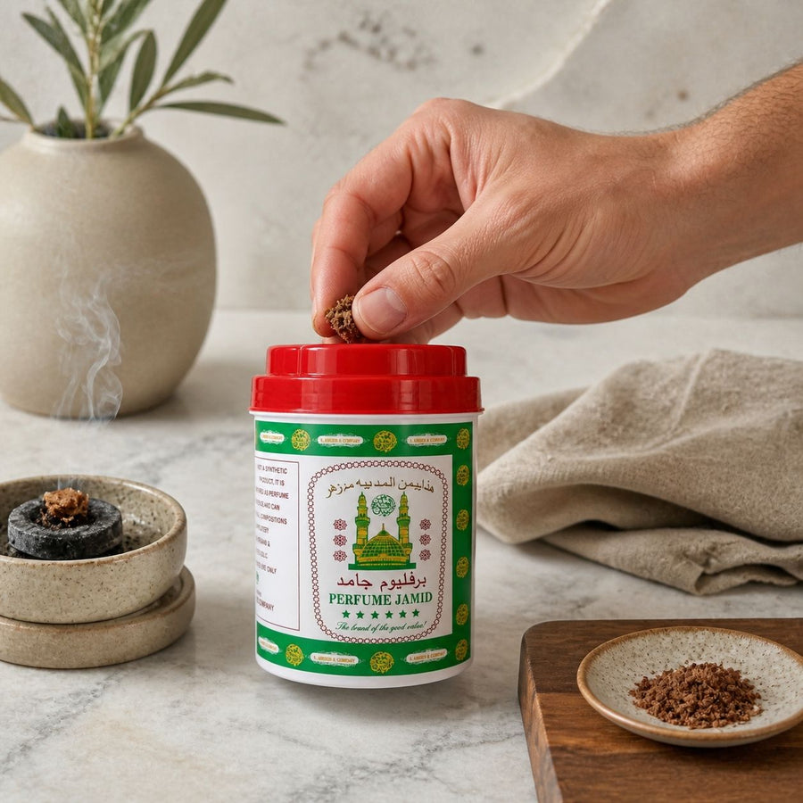 Carré de musc blanc jamid 250 g – parfum solide – application en situation réelle, geste de soin quotidien