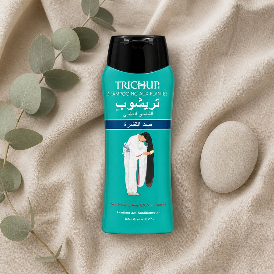 Shampoing Soin Indien Anti-pelliculaire Trichup 200ml – composition sur lin vue du dessus