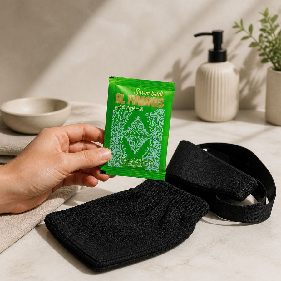 Gant Kessa avec Gant Dorsal et Dosette Savon Noir - Exfoliant – application en situation réelle, geste de soin quotidien