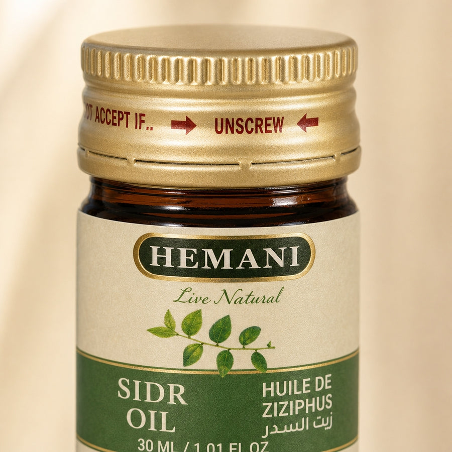 Huile de Sidr 30 mL Hemani - gros plan macro de la texture et du bouchon 100% naturelle