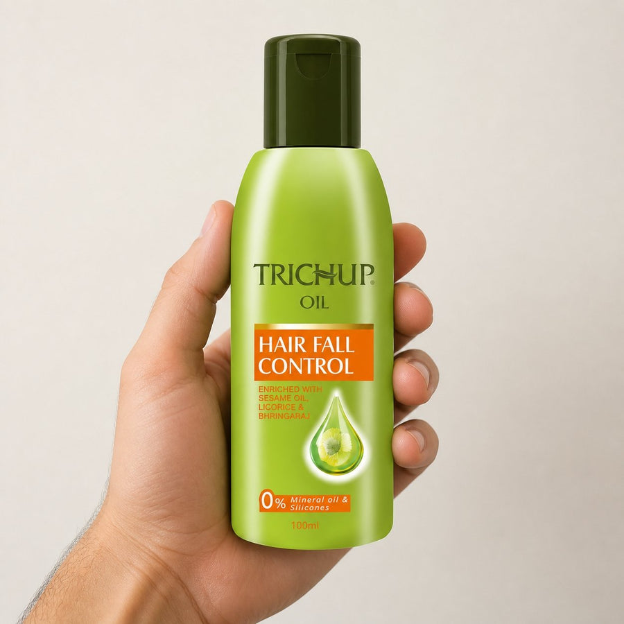 Huile Anti-chute Soin Indien Trichup - 100mL – taille et contenance réelles du produit en main