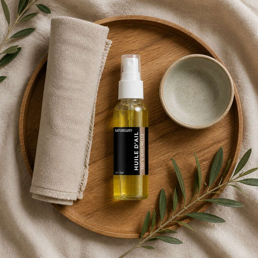 Huile d'Ail 100mL Spray 100% Naturelle – rituel d'utilisation vu du dessus, ambiance naturelle zen
