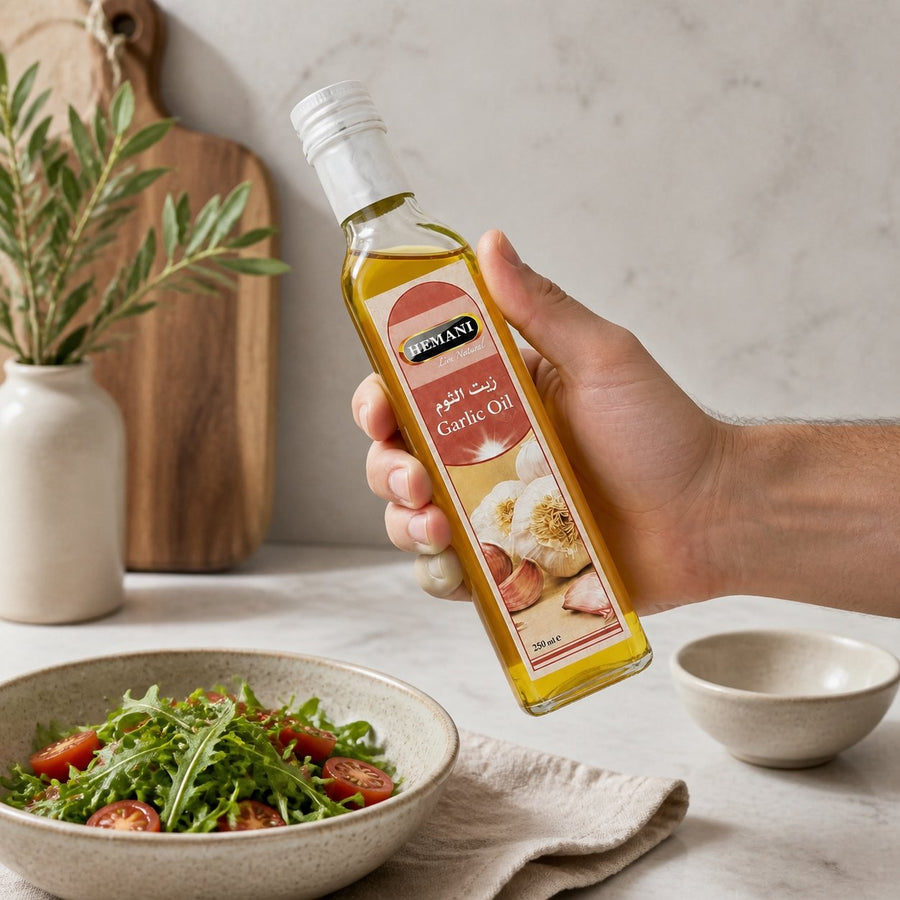 Huile d'Ail 250mL 100% Naturelle Hemani – application en situation réelle, geste de soin quotidien