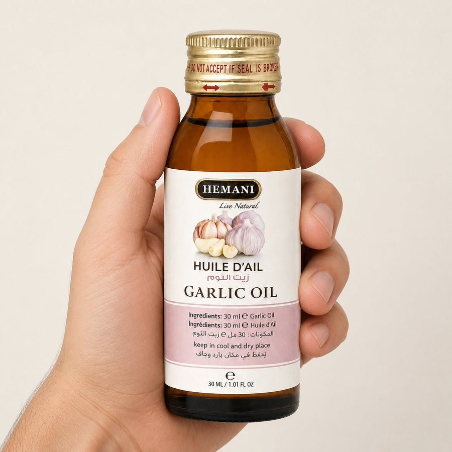 Huile d'ail 30ml Hemani Naturel – taille et contenance réelles du produit en main