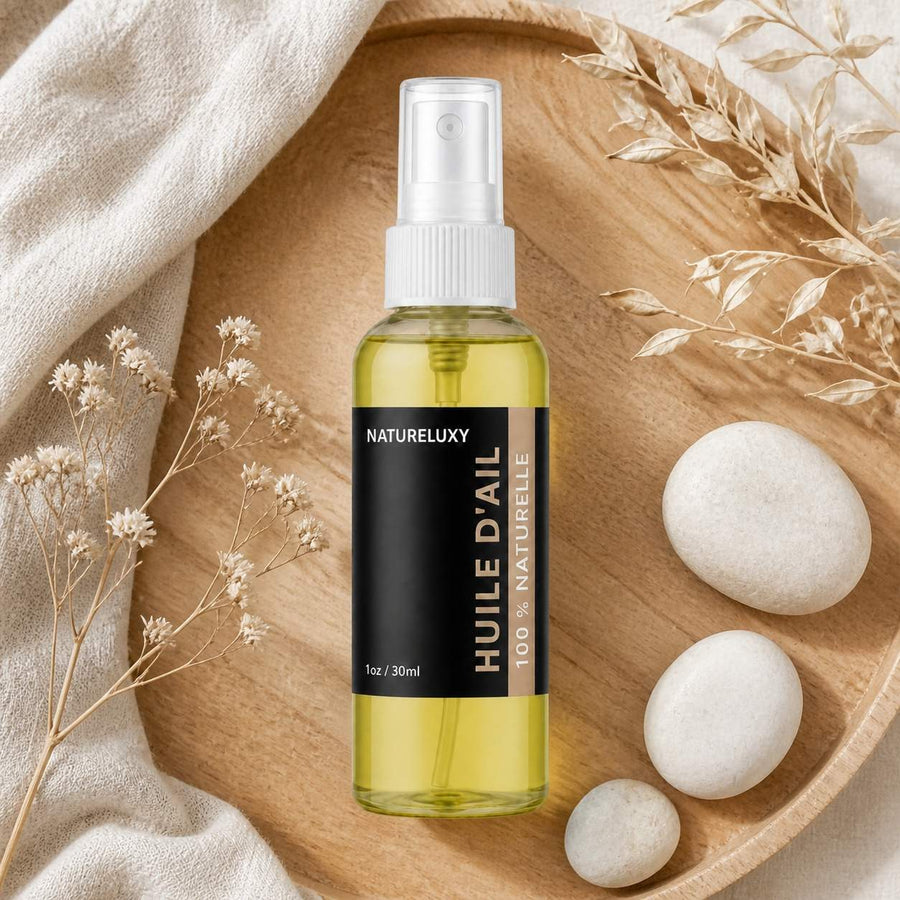 Huile d'Ail Cosmétique Spray - 30mL – composition flat lay avec éléments naturels, vue du dessus