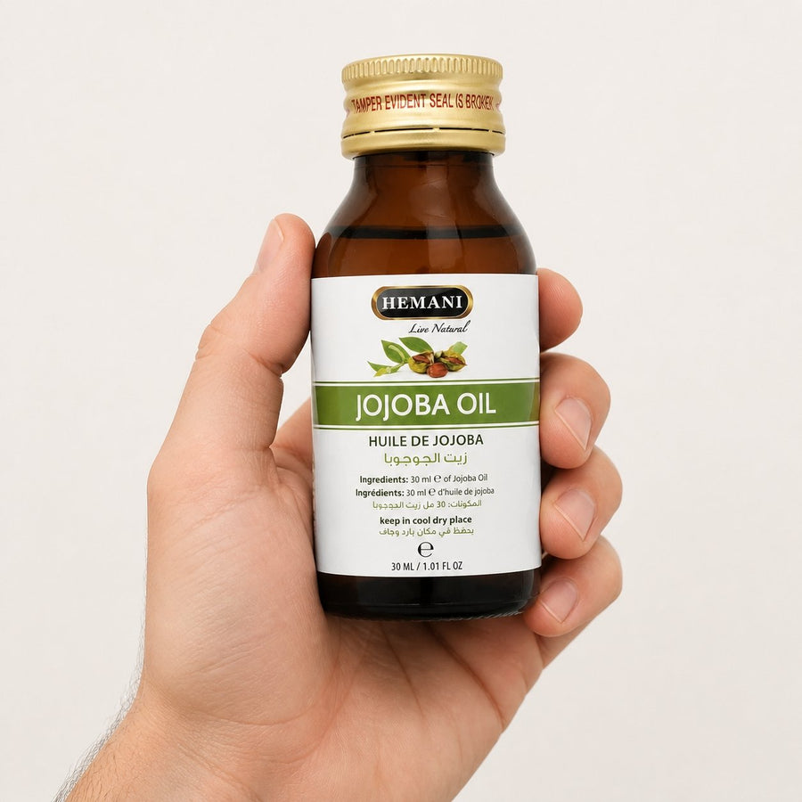 Huile de Jojoba Hemani Naturel - 30mL – taille et contenance réelles du produit en main