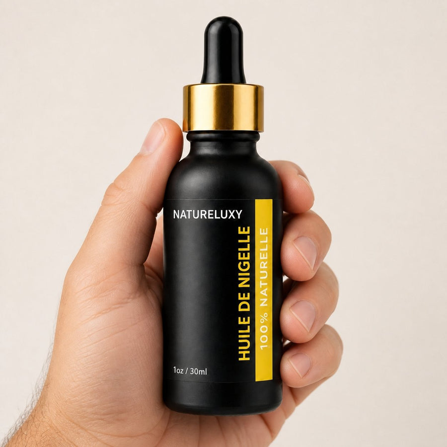 Huile de Nigelle 30mL pipette + Huile de Nigelle 30mL Spray 100% naturelle – taille et contenance réelles du produit en main