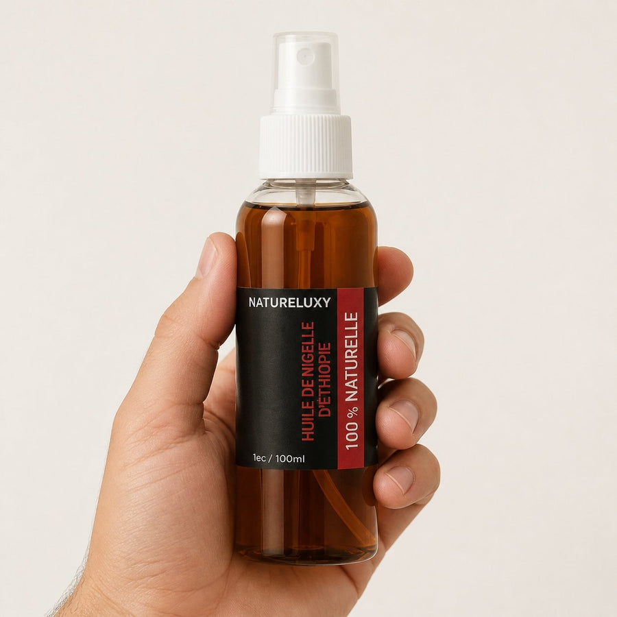 Huile de Nigelle d'Ethiopie 100mL spray 100% Naturel – taille et contenance réelles du produit en main