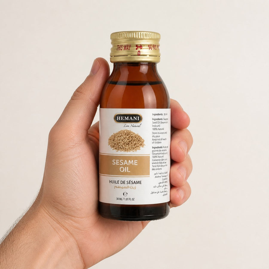 Huile de Sésame 30ml Naturelle Hemani – taille et contenance réelles du produit en main