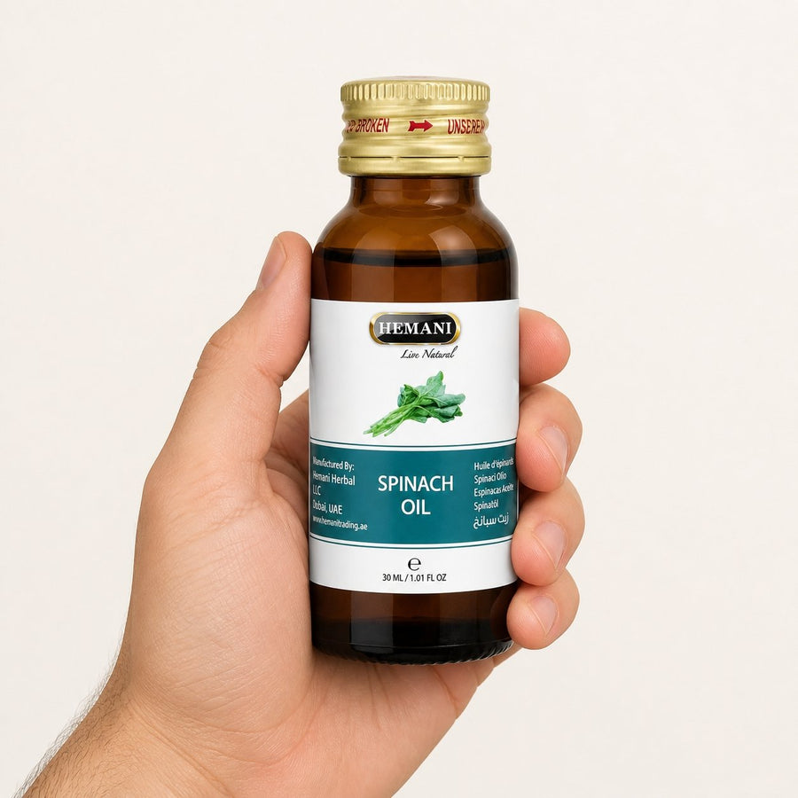 Huile d'Epinards 30mL 100% Naturelle Hemani – taille et contenance réelles du produit en main