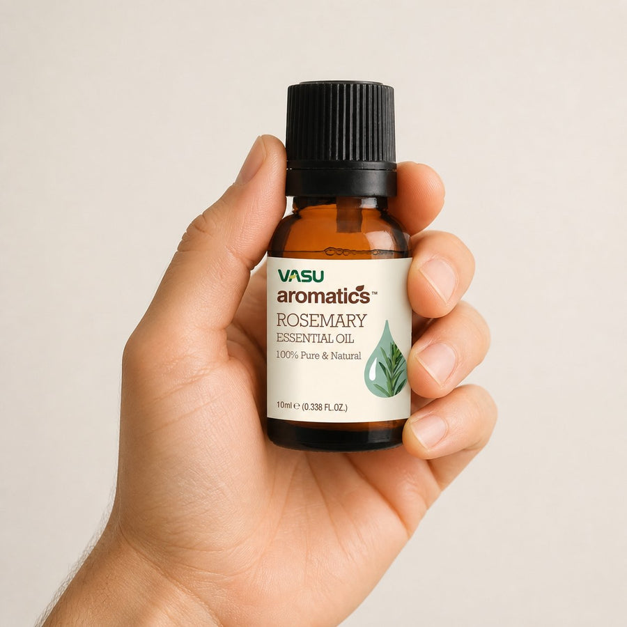 Huile essentielle de Romarin 10mL - Aromatics – taille et contenance réelles du produit en main