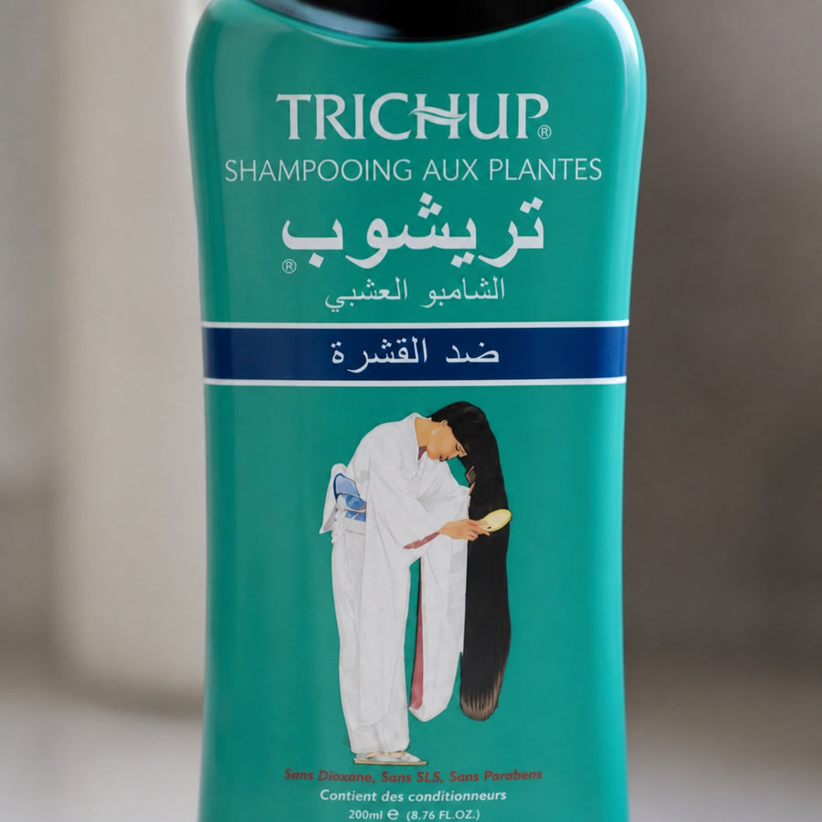 Shampoing Soin Indien Anti-pelliculaire Trichup 200ml – gros plan sur la texture