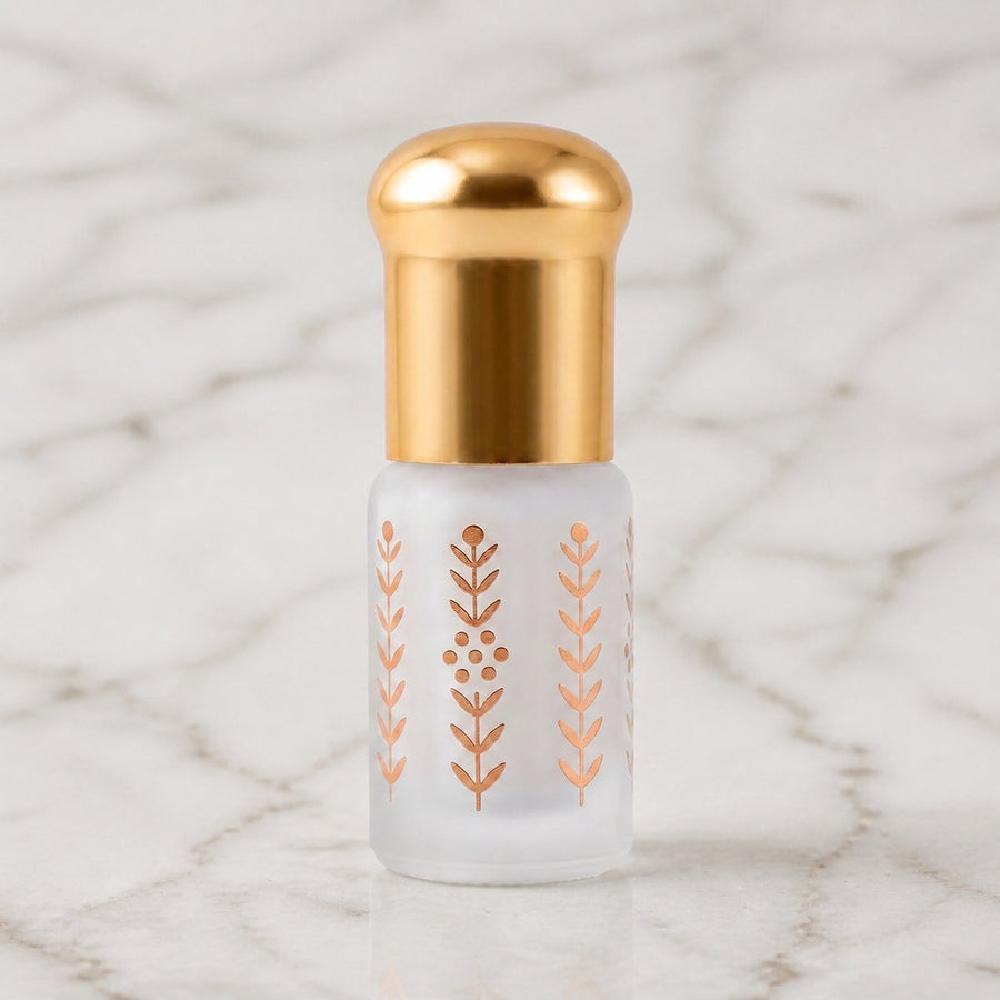 Musc Tahara Ambre 3 mL - Musc Blanc Parfumé – gros plan sur les détails et la finition du packaging