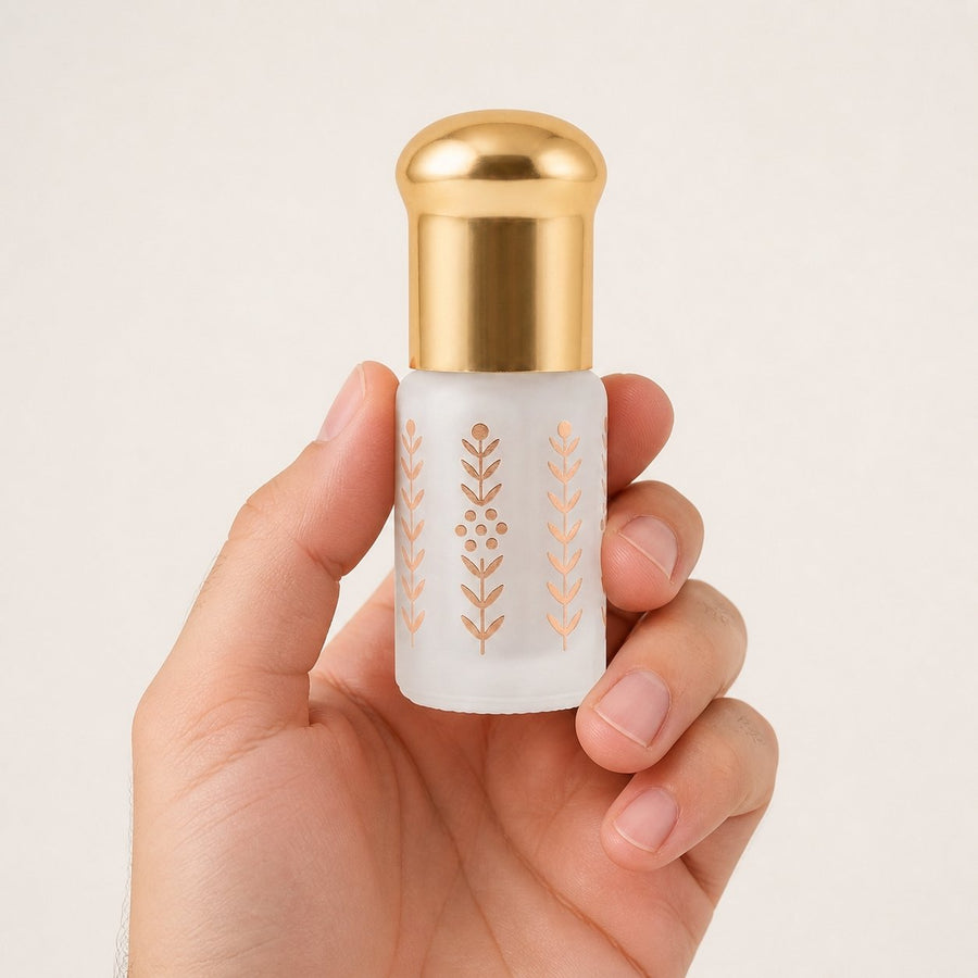 Musc Tahara Coco 3 mL - Musc Blanc Parfumé – taille et contenance réelles du produit en main