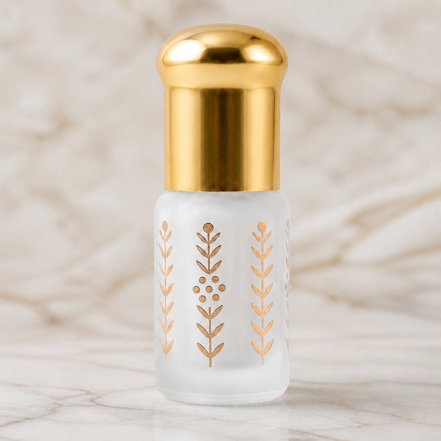 Musc Tahara Thé Vert 3 mL - Musc Blanc Parfumé – gros plan sur les détails et la finition du packaging