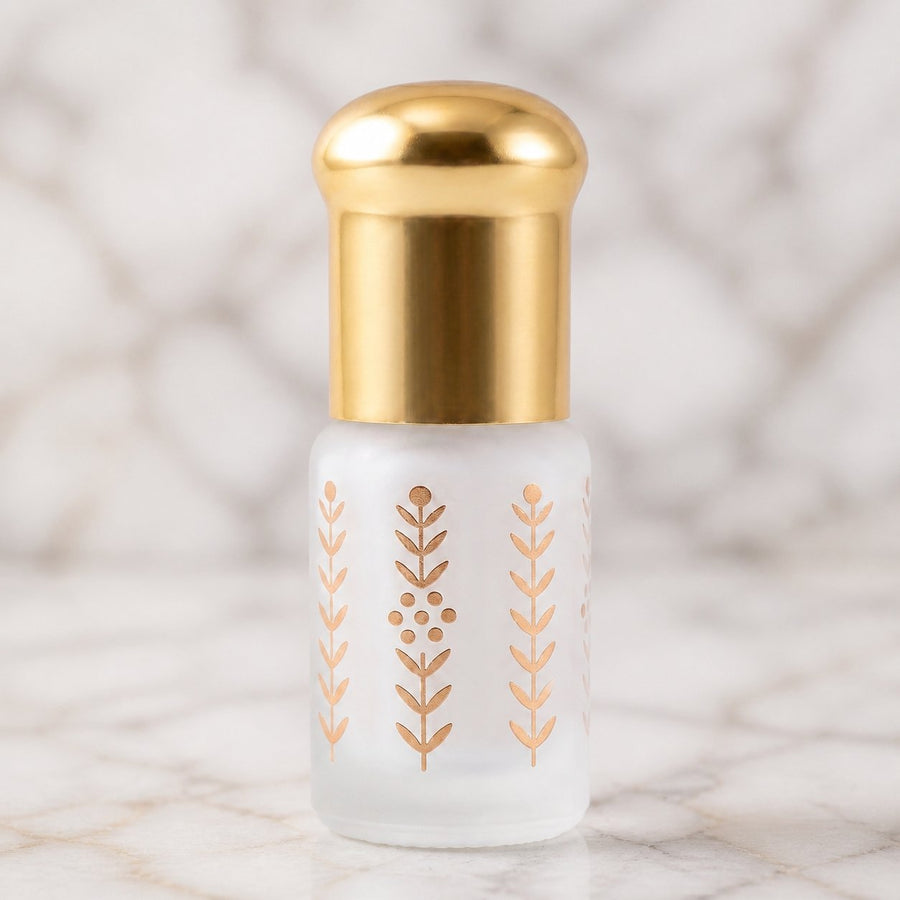 Musc Tahara Blanc 3 mL - Musc Blanc Parfumé – gros plan sur les détails et la finition du packaging