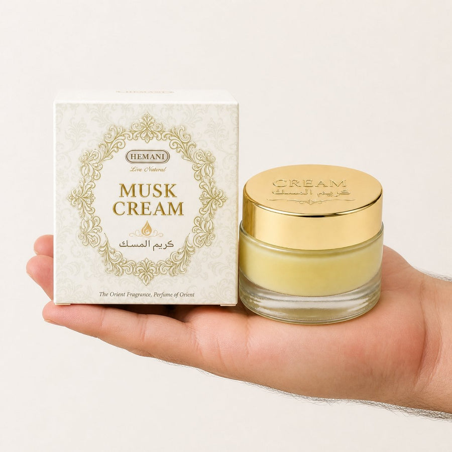 Pack crème musc + 1 carré de musc ambré – parfum solide – taille et contenance réelles du produit en main