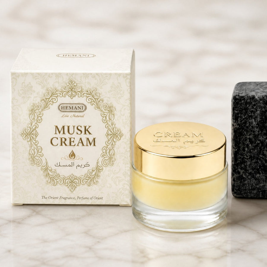 Pack crème musc + 1 carré de musc noir – parfum solide – gros plan sur les détails et la finition du packaging