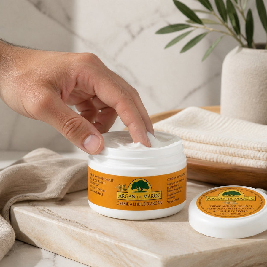 Pack Huile d'Argan 30mL Pipette + Crème à l'Huile d'Argan – application en situation réelle, geste de soin quotidien