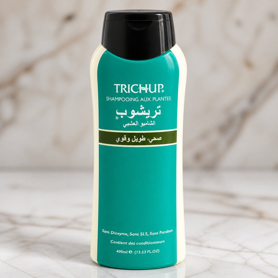 Shampoing Soin Indien Favorise la Pousse des cheveux Trichup 400ml – gros plan sur les détails et la finition du packaging