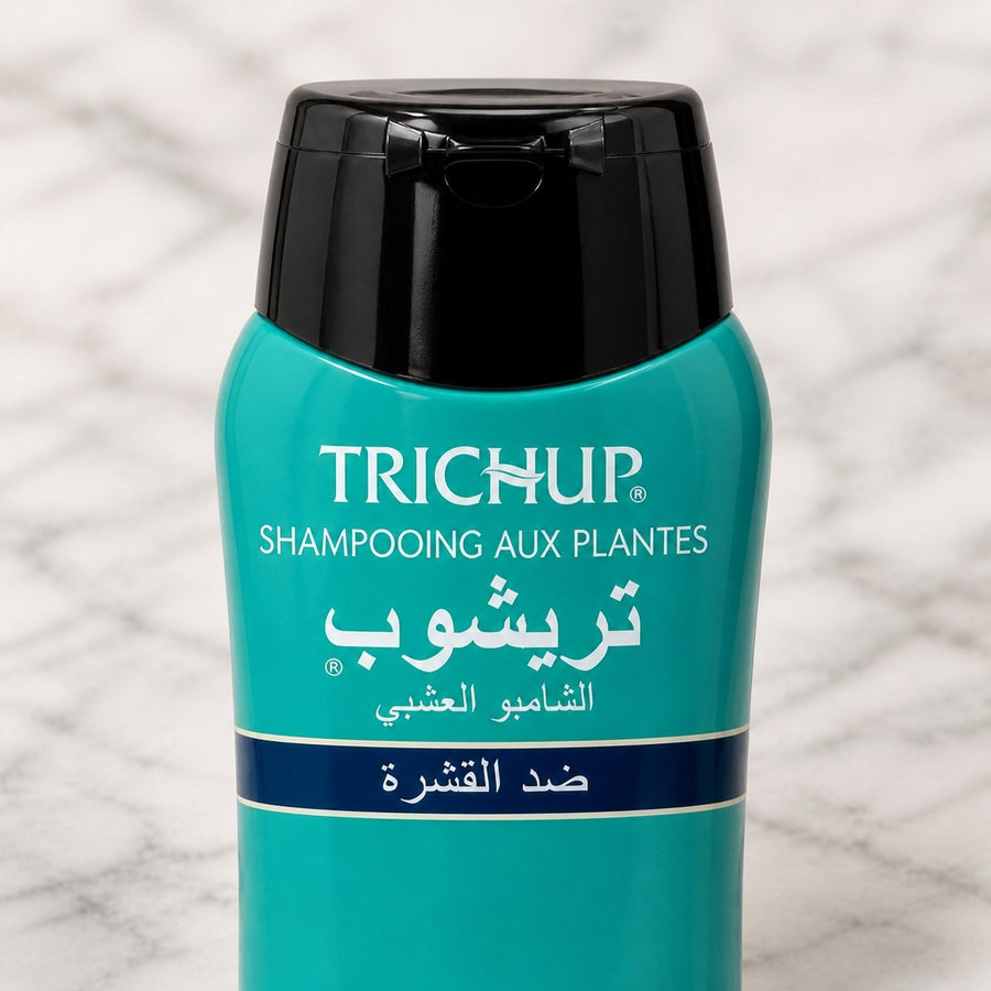 Shampoing Soin Indien Anti-pelliculaire Trichup 200ml – gros plan sur les détails et la finition du packaging