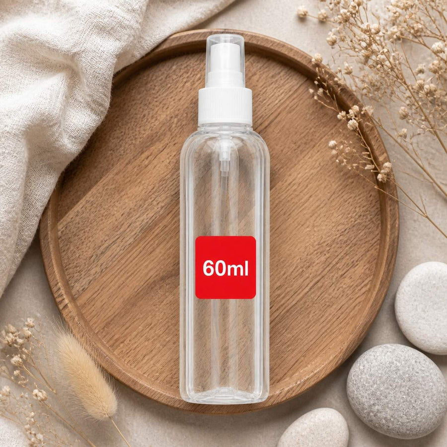 Vaporisateur 30mL + Vaporisateur 60mL + Vaporisateur 100mL – composition flat lay avec éléments naturels, vue du dessus